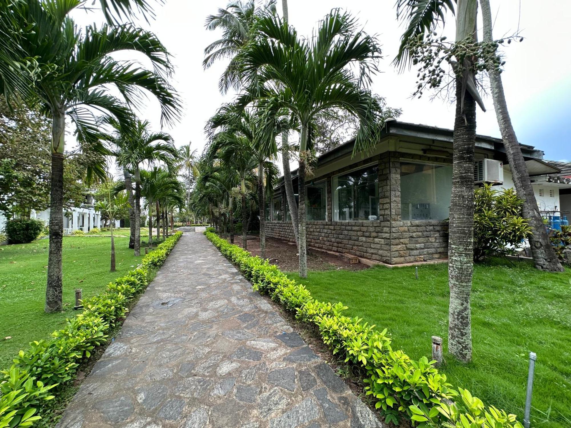 Amaluna Resorts Negombo Exteriör bild